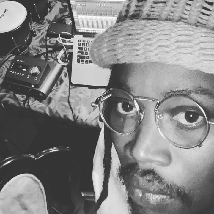REGGAE ARTIST MOZIYAH CRIES FOR LOVE