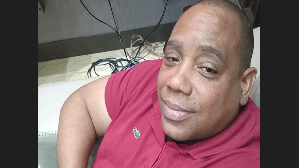 Popular radio disc jockey Arif Cooper is dead